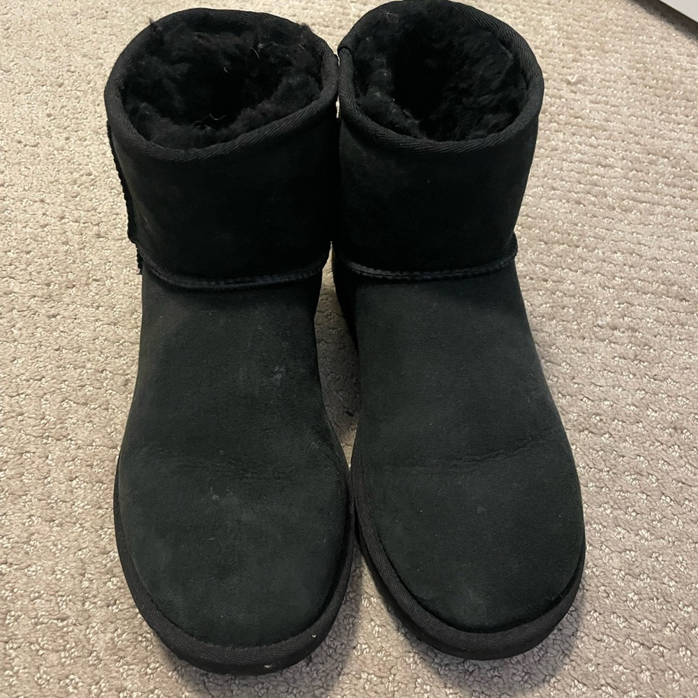 Ugg classic mini II